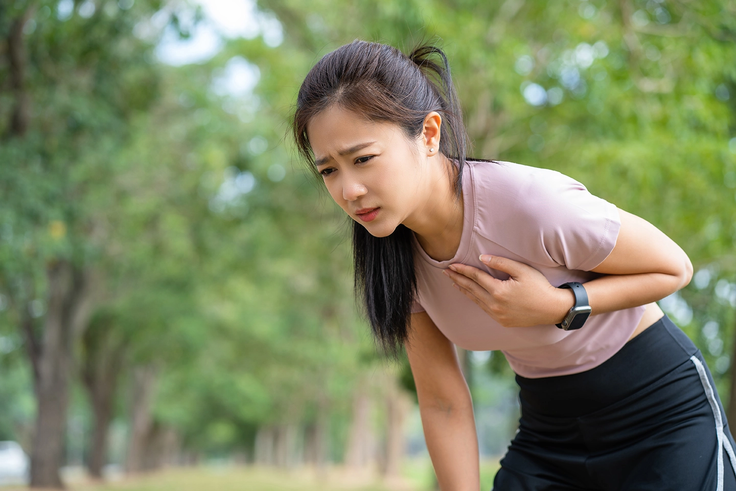 Chest Discomfort in Active Adults: When to Visit a Clinic?